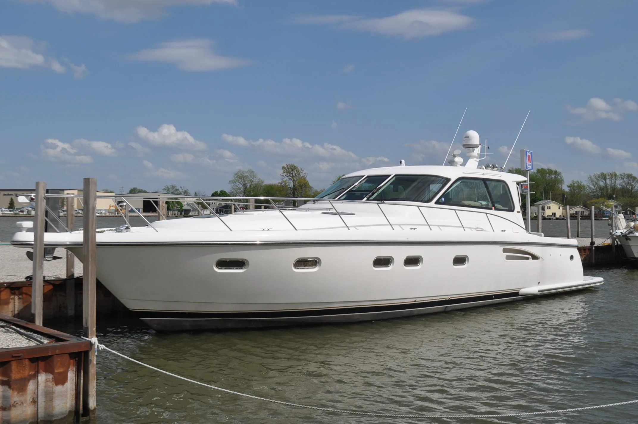 2005 Tiara Yachts 5200 Sovran yacht for sale in 