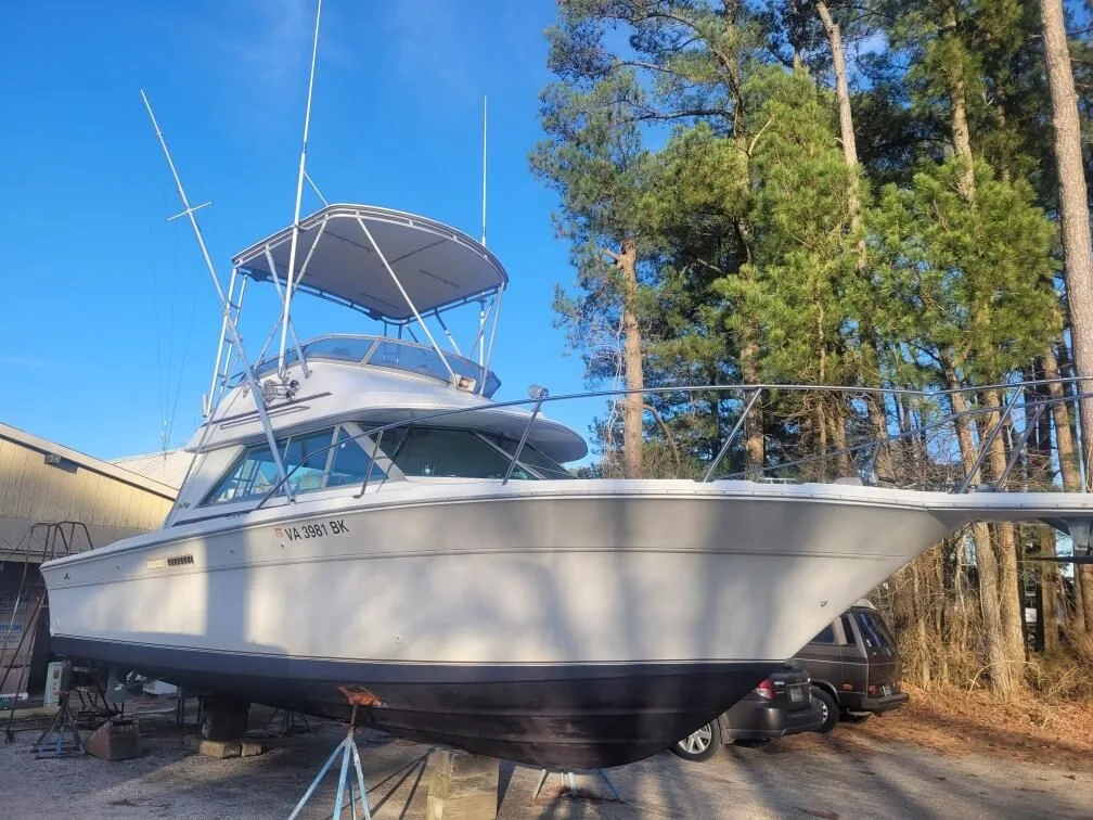 1992 Sea Ray 310 Sport Bridge yacht for sale in 