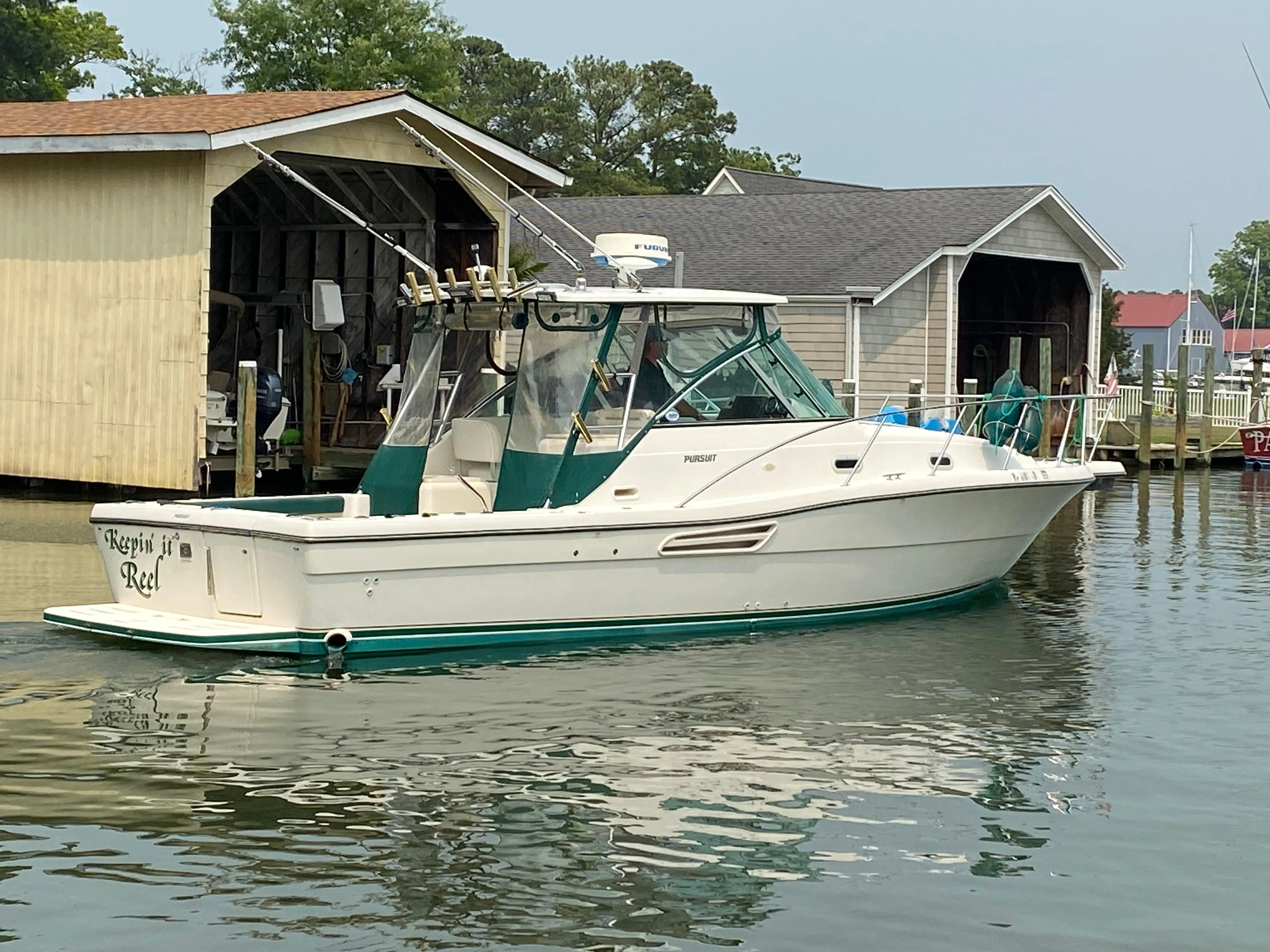 2002 Pursuit 3000 Express