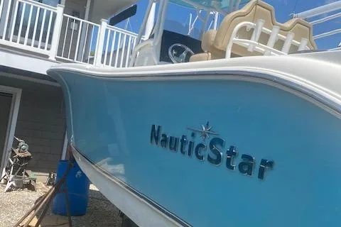 2018 Nautic Star 2602 Legacy yacht for sale in 