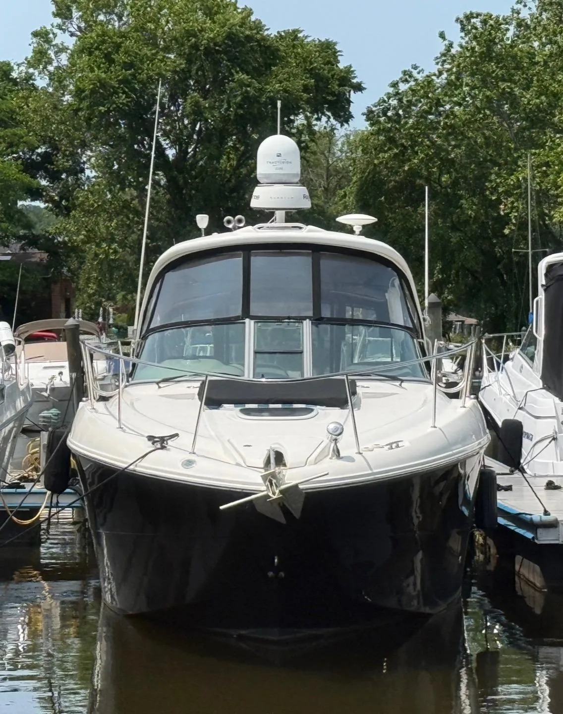 2011 Sea Ray Sundancer 350 yacht for sale in 