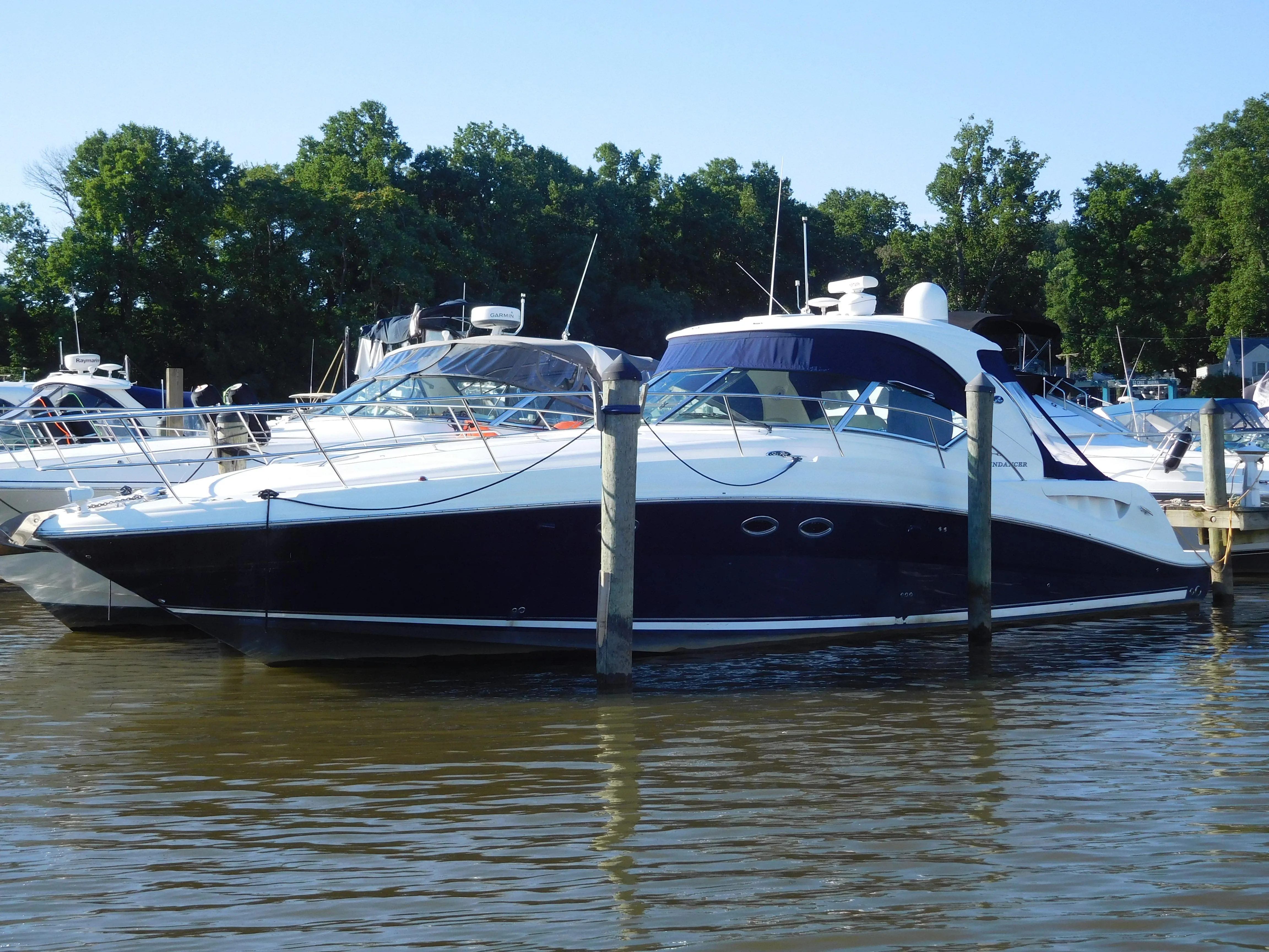 2005 Sea Ray 420 Sundancer yacht for sale in 