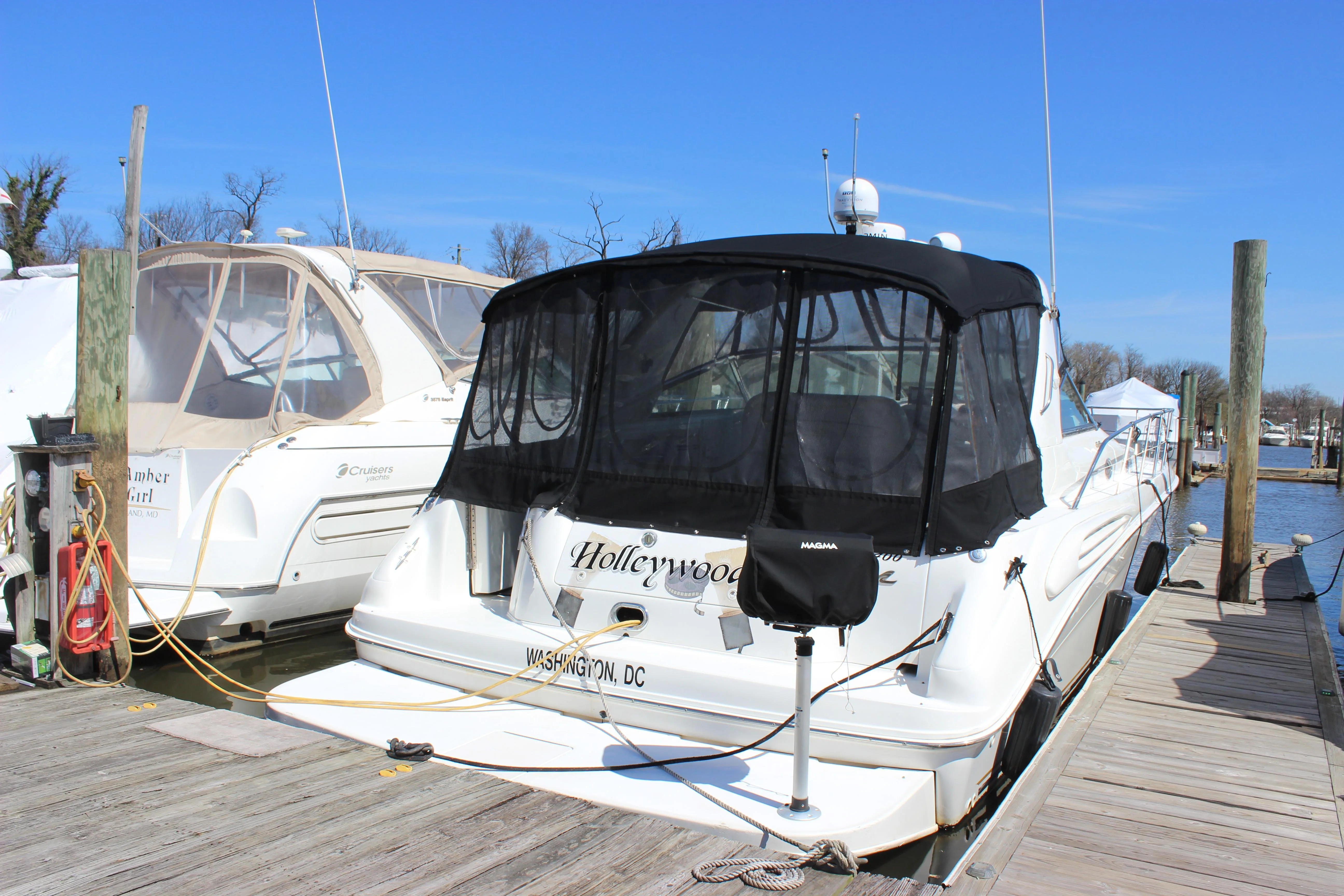 1997 Sea Ray Sundancer 400 yacht for sale in 