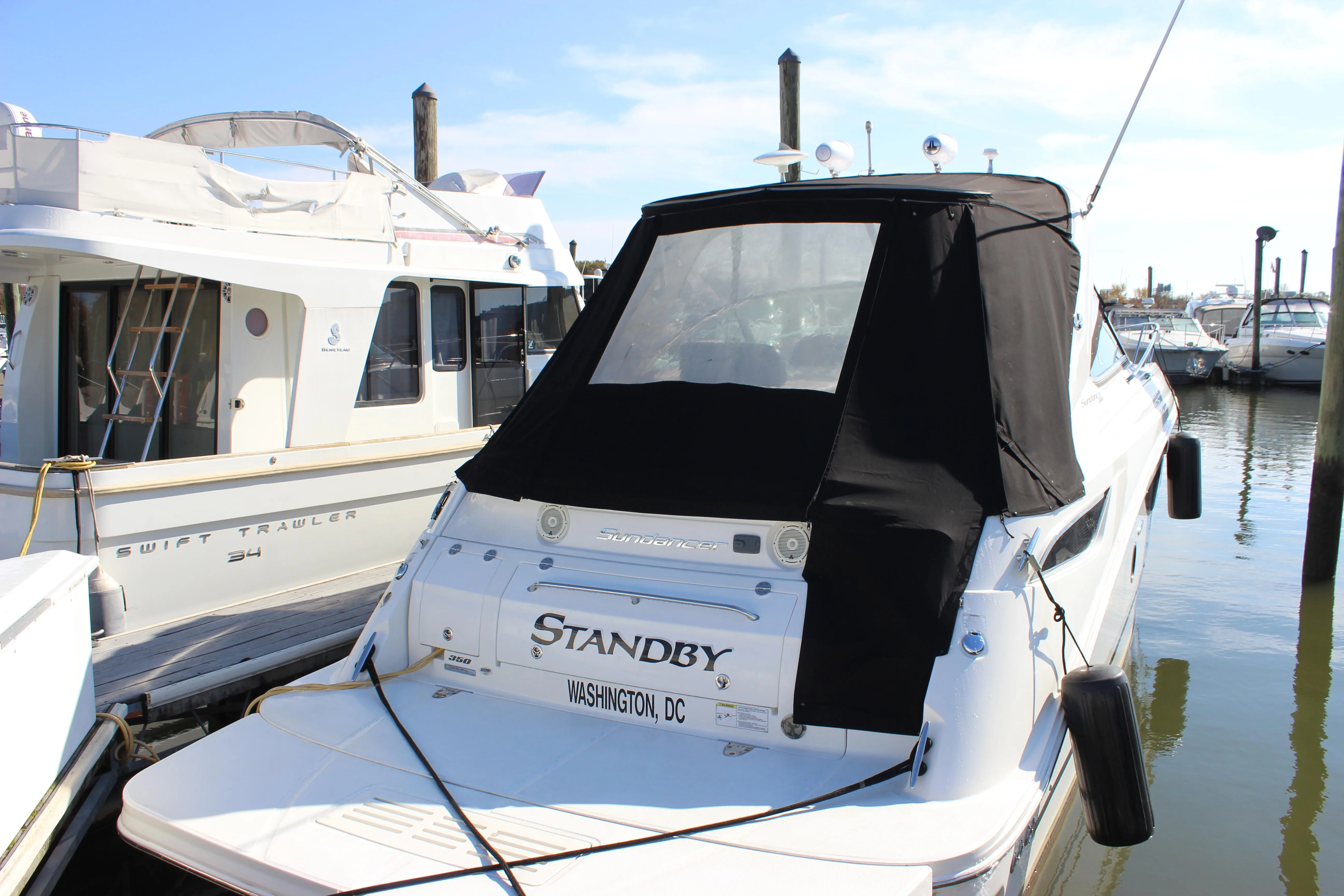 2014 Sea Ray Sundancer 350 yacht for sale in 