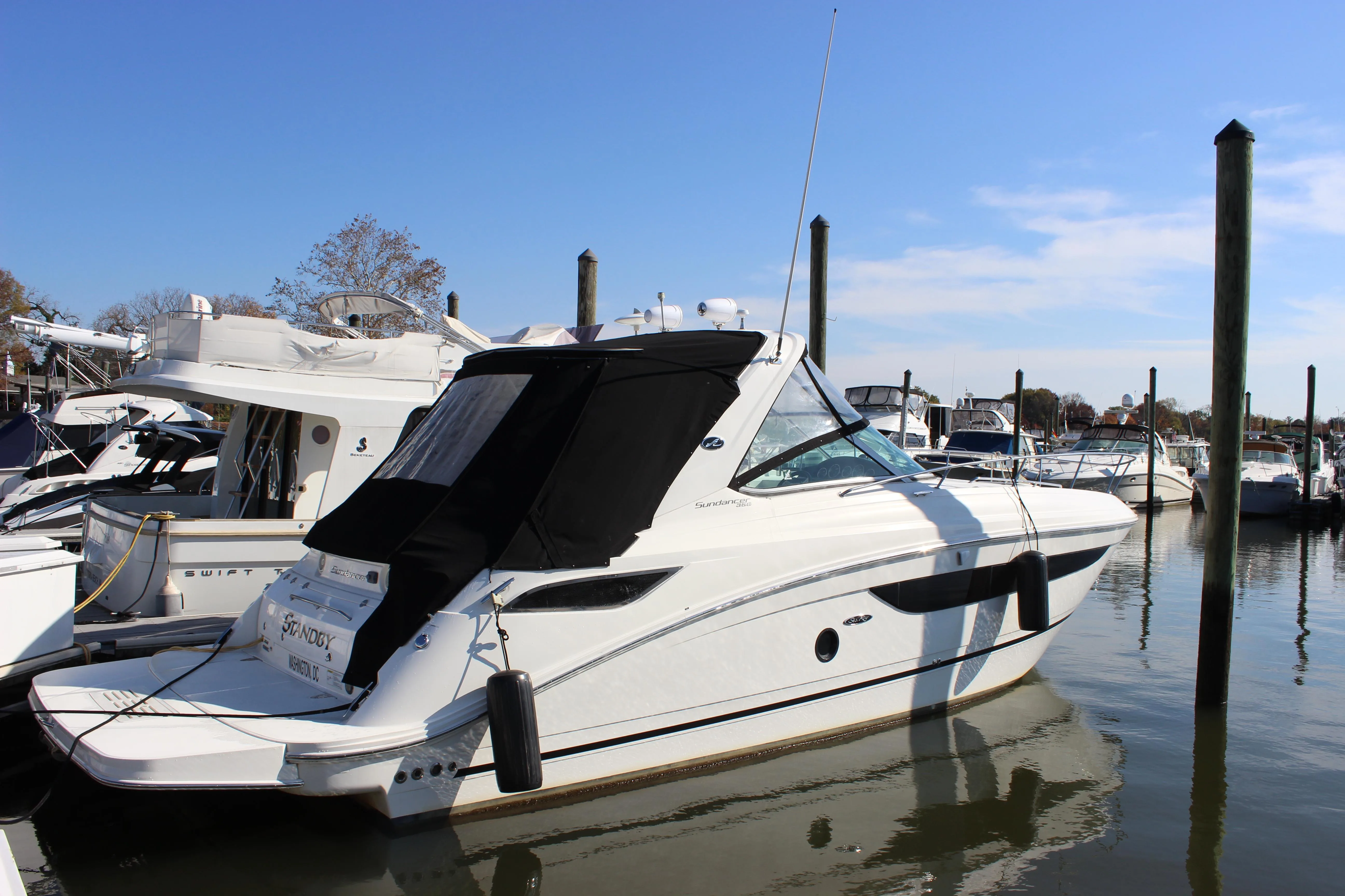 2014 Sea Ray Sundancer 350 yacht for sale in 