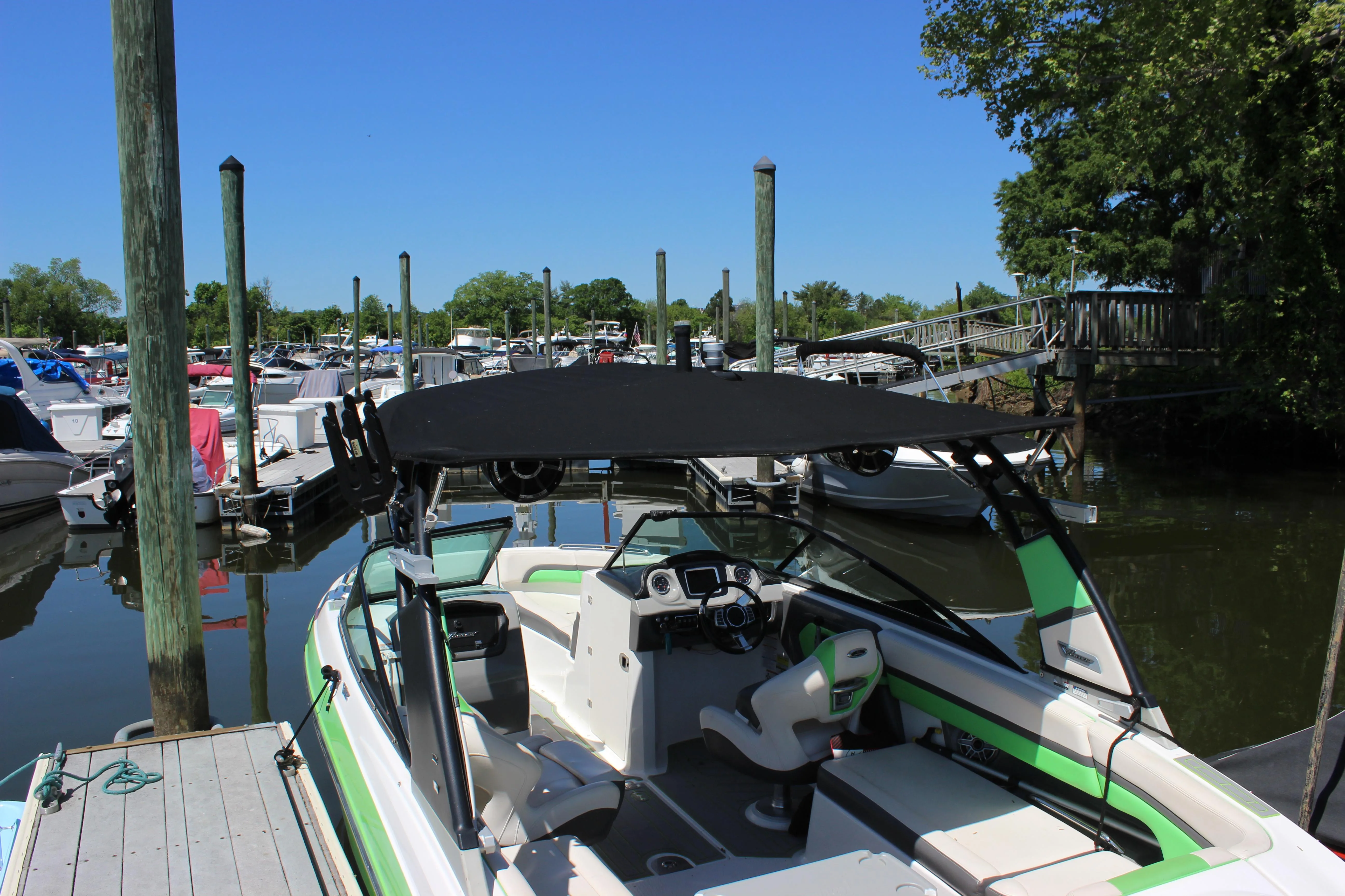 2017 Chaparral Vortex 2430 VRX yacht for sale in 