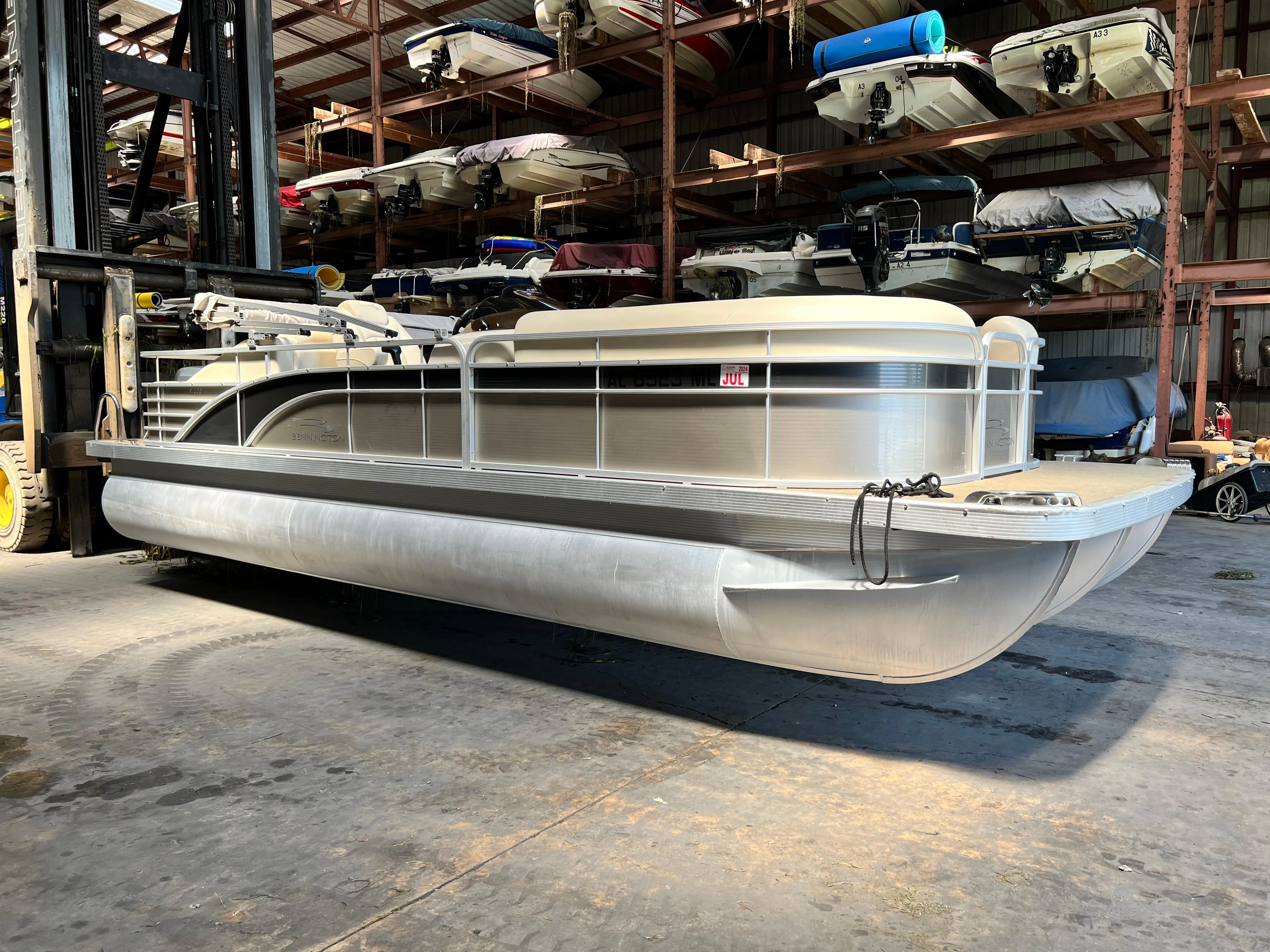 2014 Bennington 2250 GSR yacht for sale in