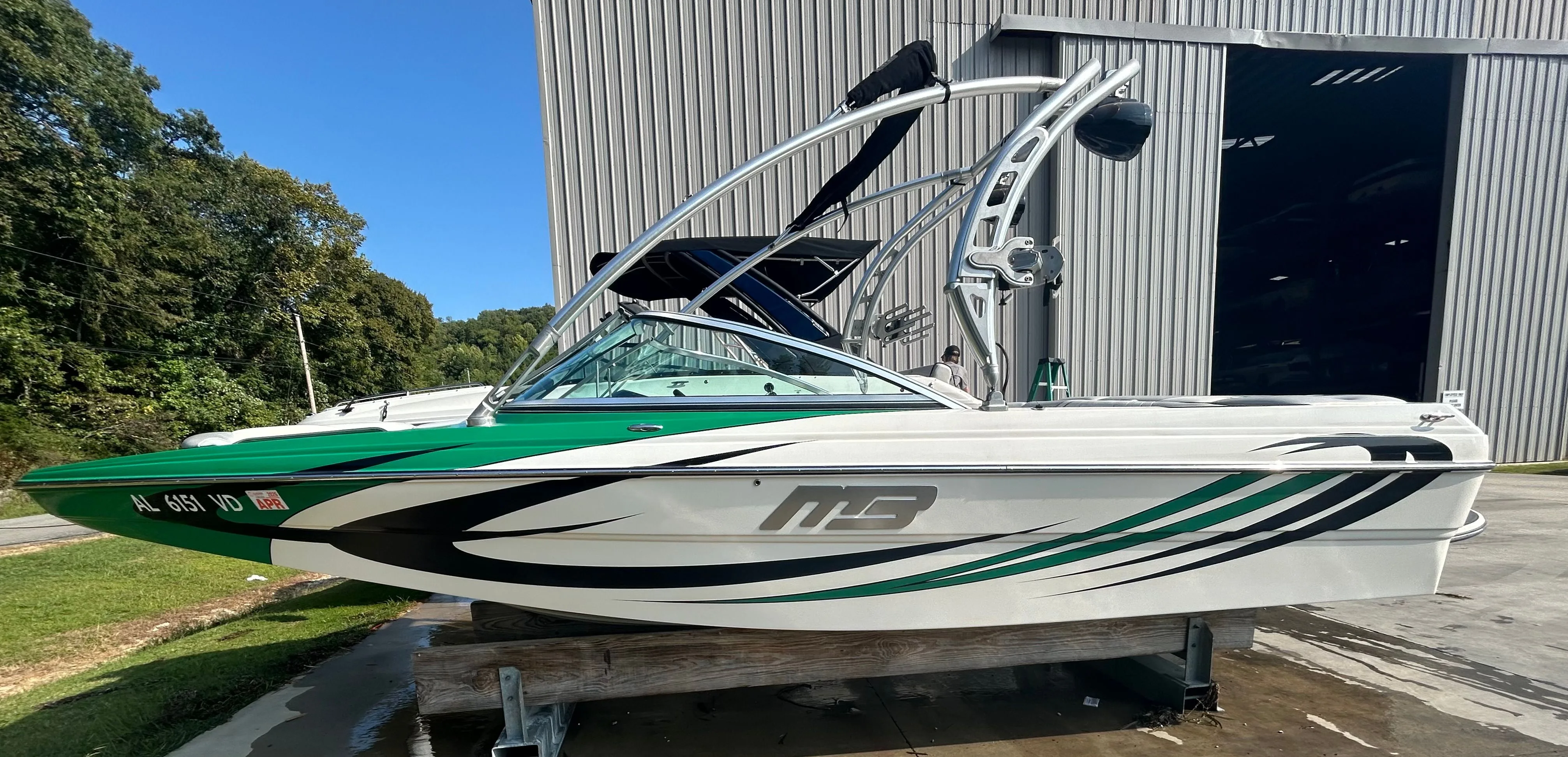 2011 Mb Sports 21 Tomcat yacht for sale in