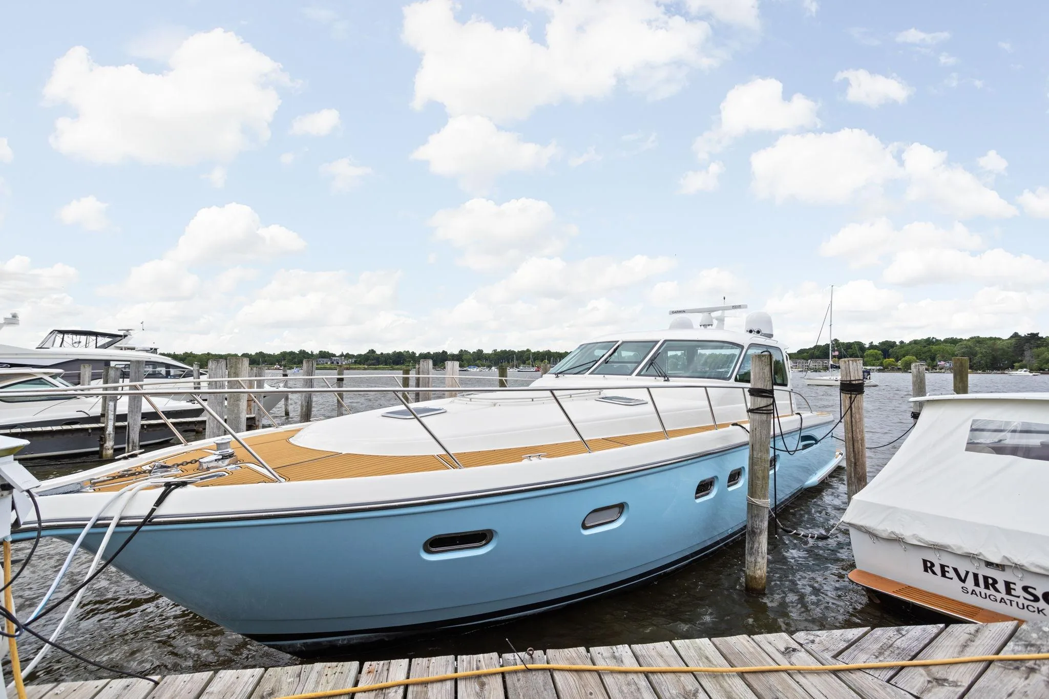 2003 Tiara Yachts 5200 Sovran yacht for sale in 