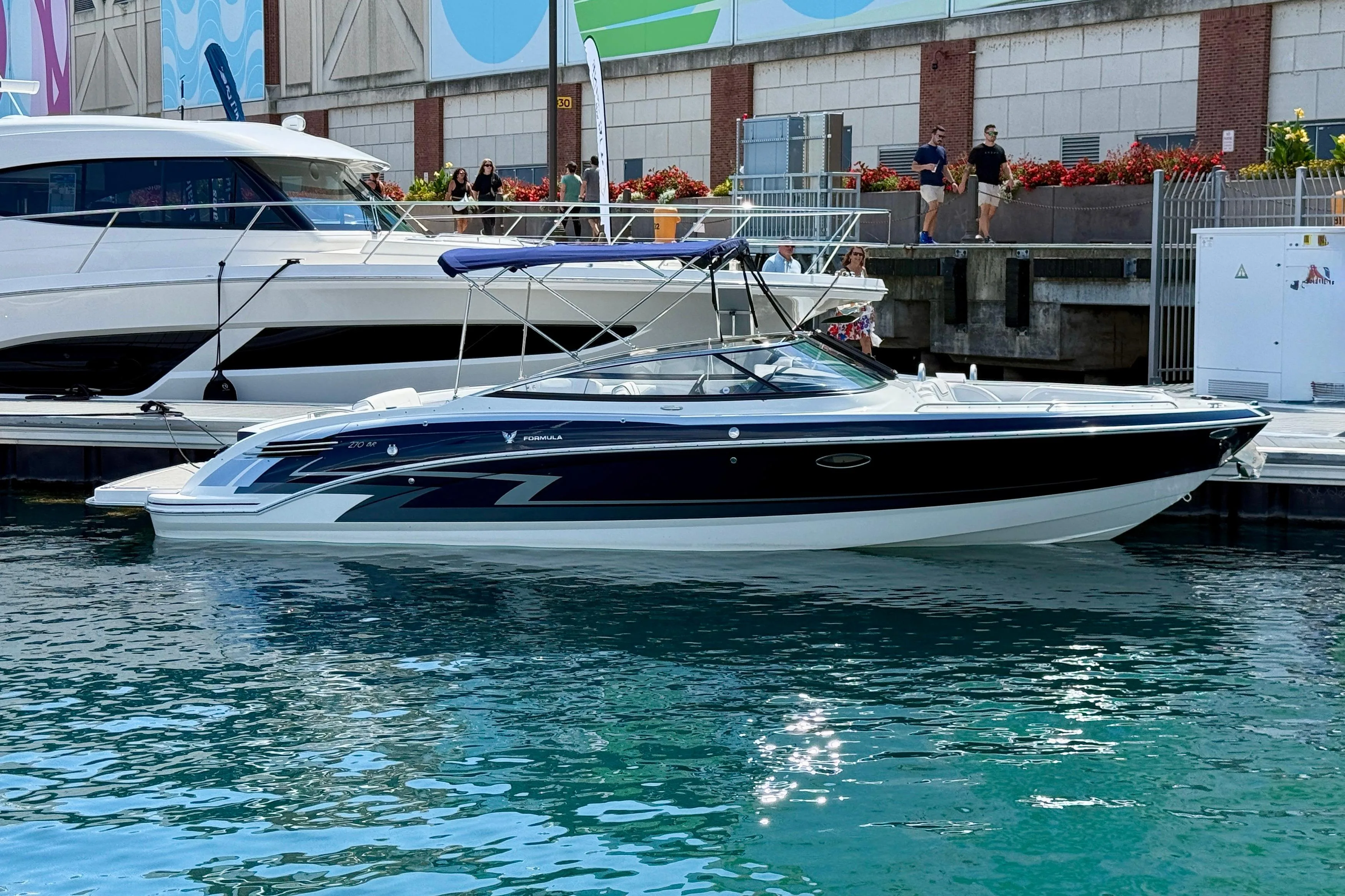 2024 Formula 270 Bowrider yacht for sale in 