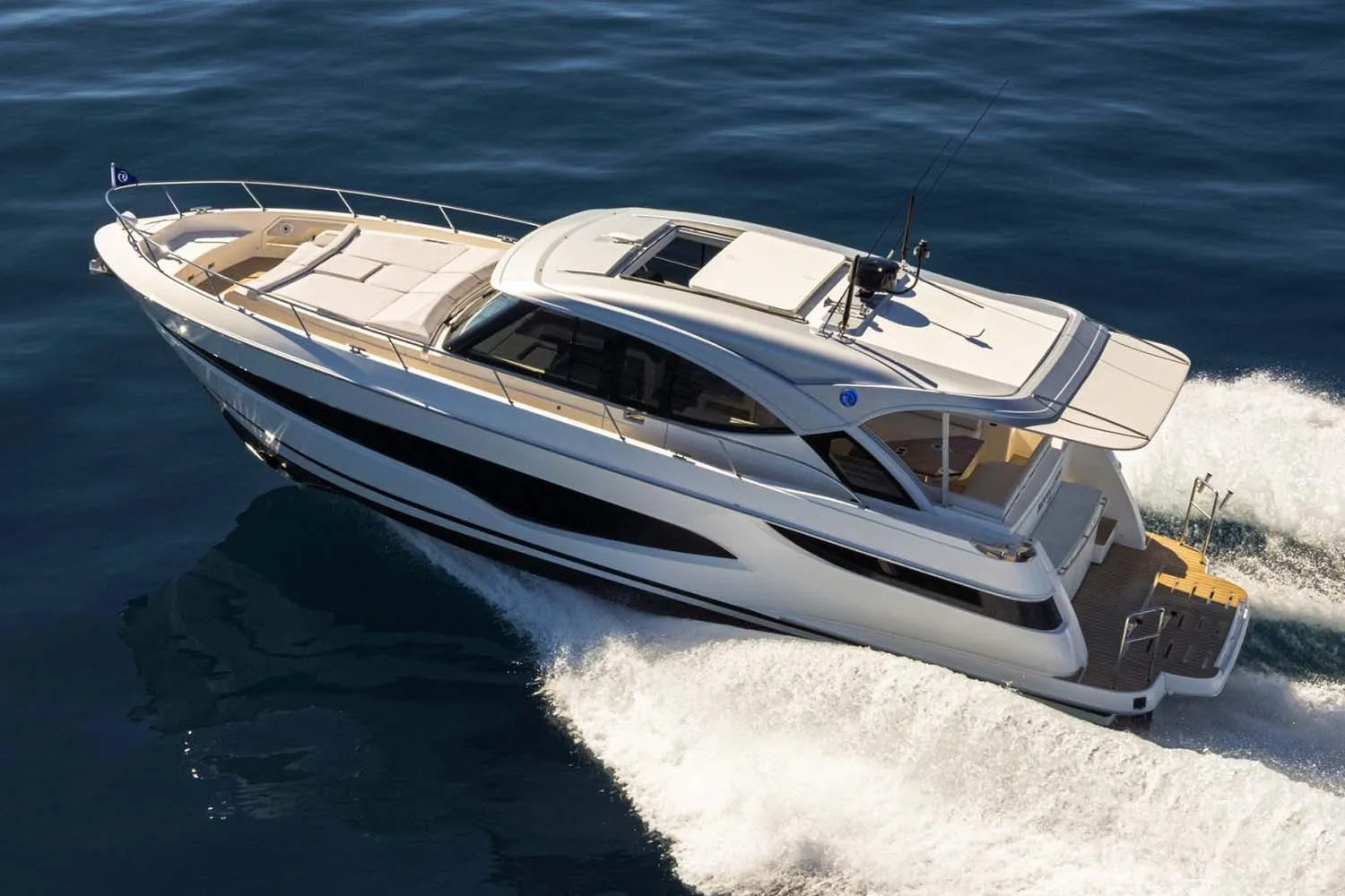 2026 Riviera 4300 Sport Express