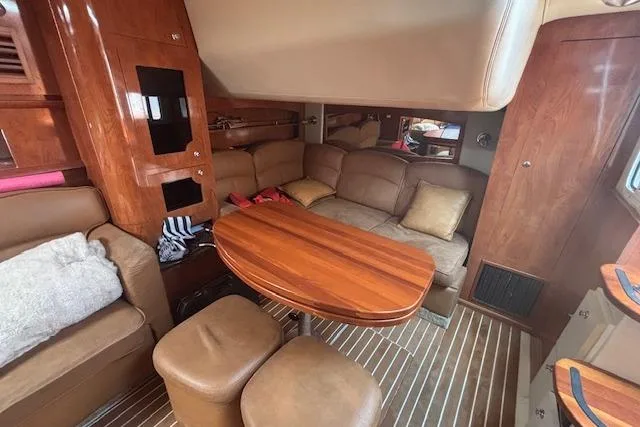 2006 Four Winns 378 Vista yacht for sale in 
