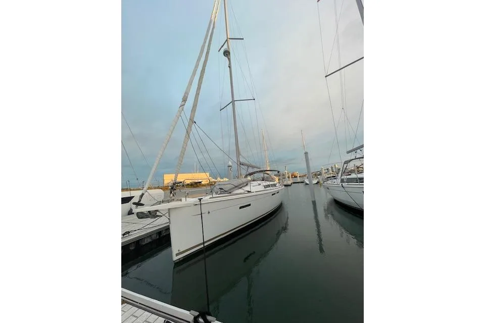 2016 Jeanneau Sun Odyssey 419